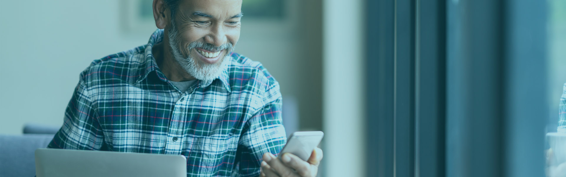 Man on phone | eCommunication